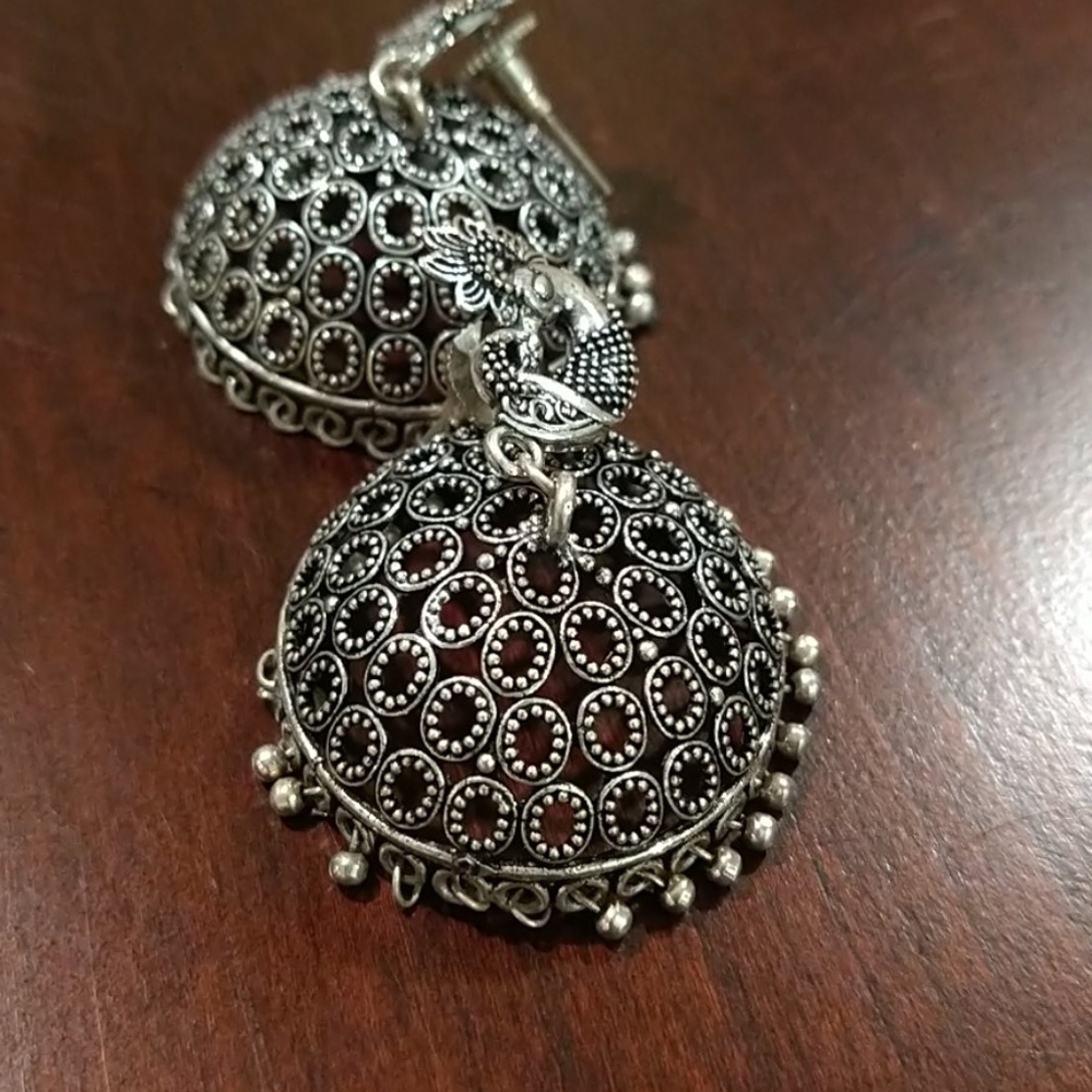 Fashion earrings